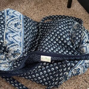 2010s OG Vera Bradley Navy and Light Blue Patterned large duffle